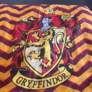 Harry Potter gryffindor infinity scarf worn once orange maroon